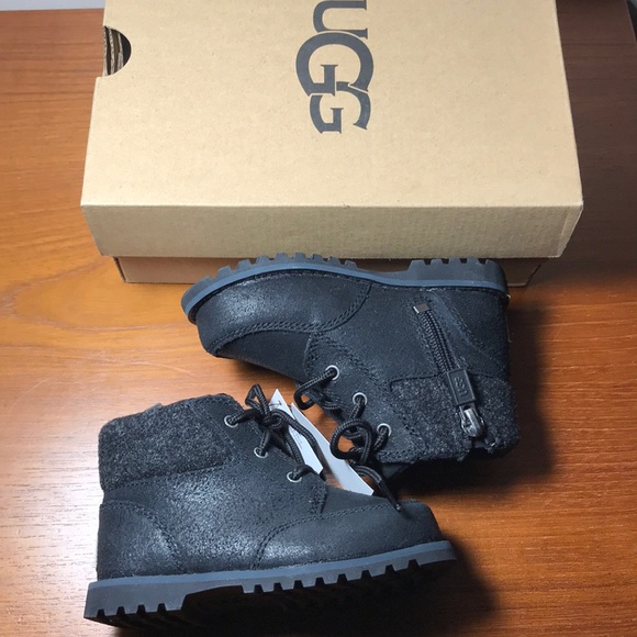 Ugg Baby Boots Kids size Black toddler boys 10 - Picture 4 of 6